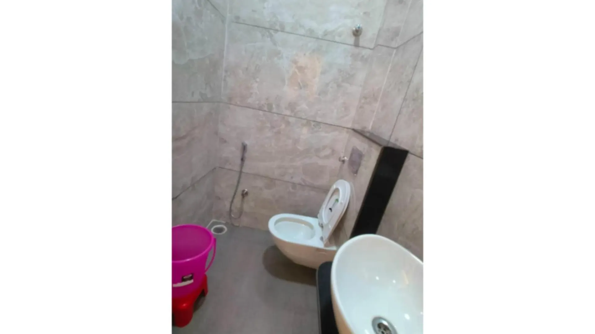 Hotel Prakash Near Kashi Vishwanath & Assi Ghat Temple Free Wifi & Parking Varanasi