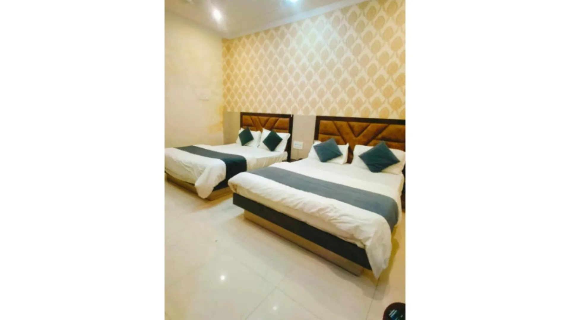 Hotel Prakash Near Kashi Vishwanath & Assi Ghat Temple Free Wifi & Parking Varanasi Índia
